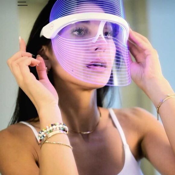 NIB LED Esthetics Mask & glo LED Skin Rejuvenation - Picture 4 of 8